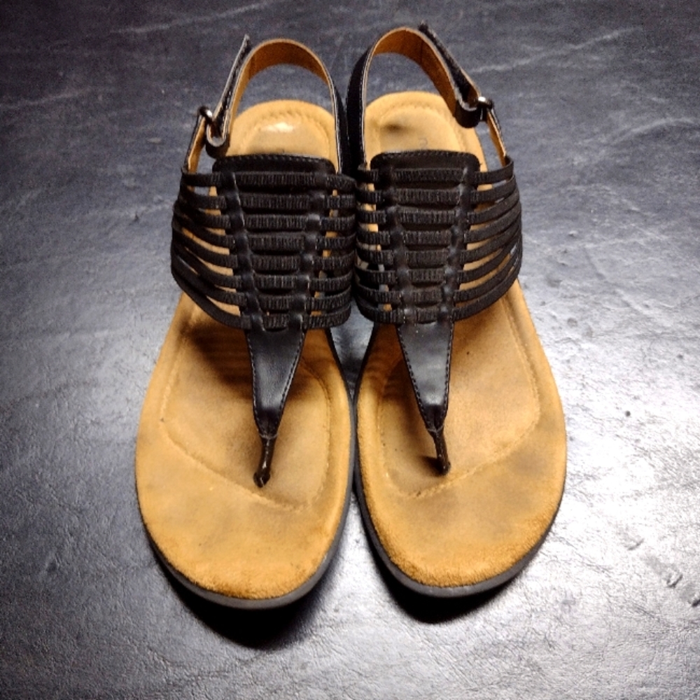 Natural soul Sandals sz 8 black faux leather